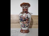 Vază veche frumoasă Satsuma, porțelan, marcată 30.11.2025