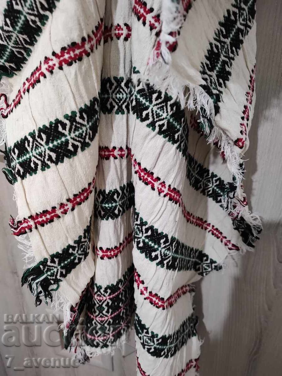 Prosop vechi de casă frumos, de altădată 30.11.2025