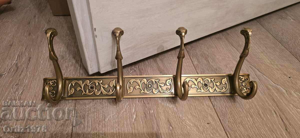 Delivery of Aluminum hanger in Baroque style, 39cm