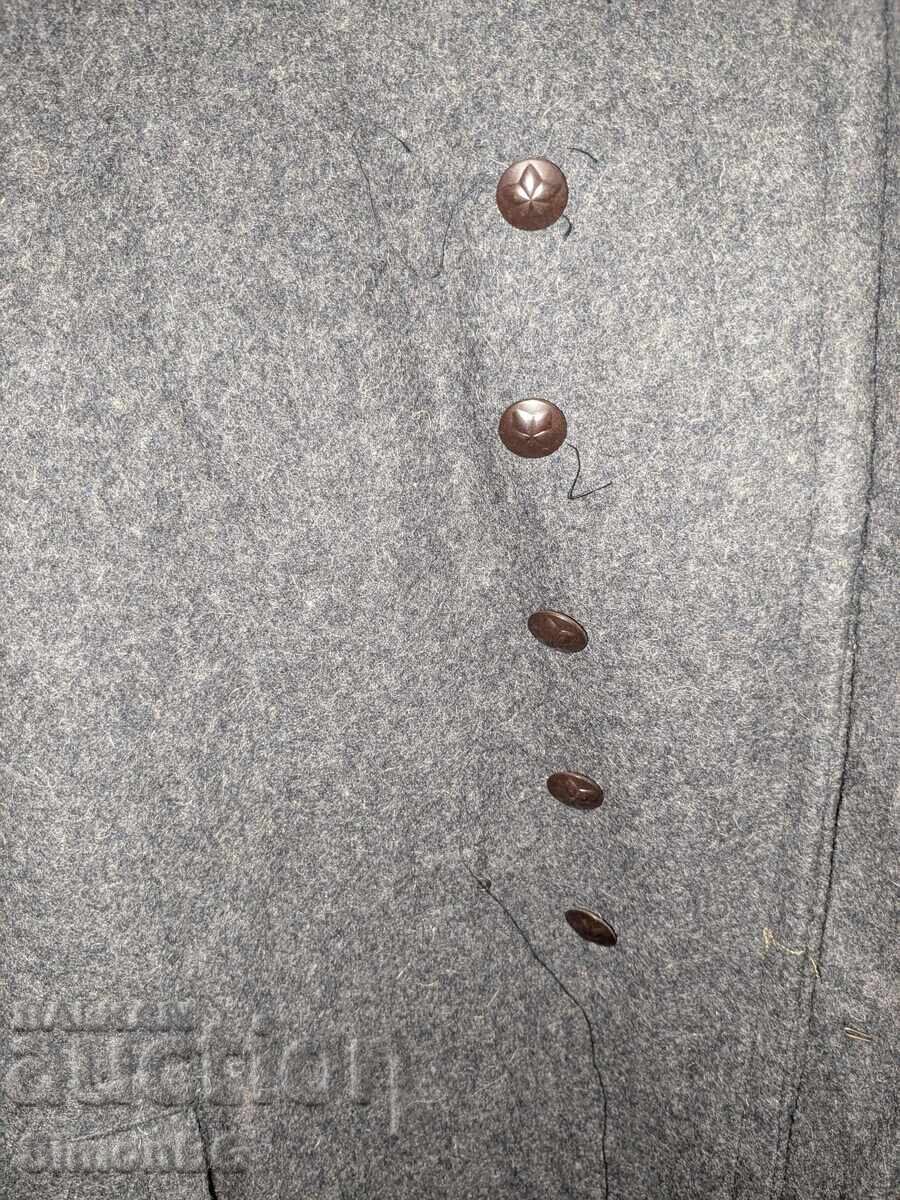 Доставка на Българско вълнено палто от Студената война – Военен винтидж