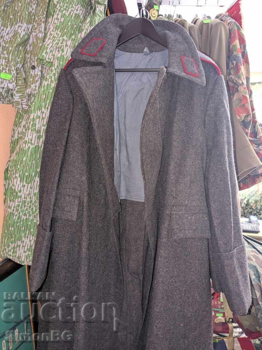 Българско вълнено палто от Студената война – Военен винтидж