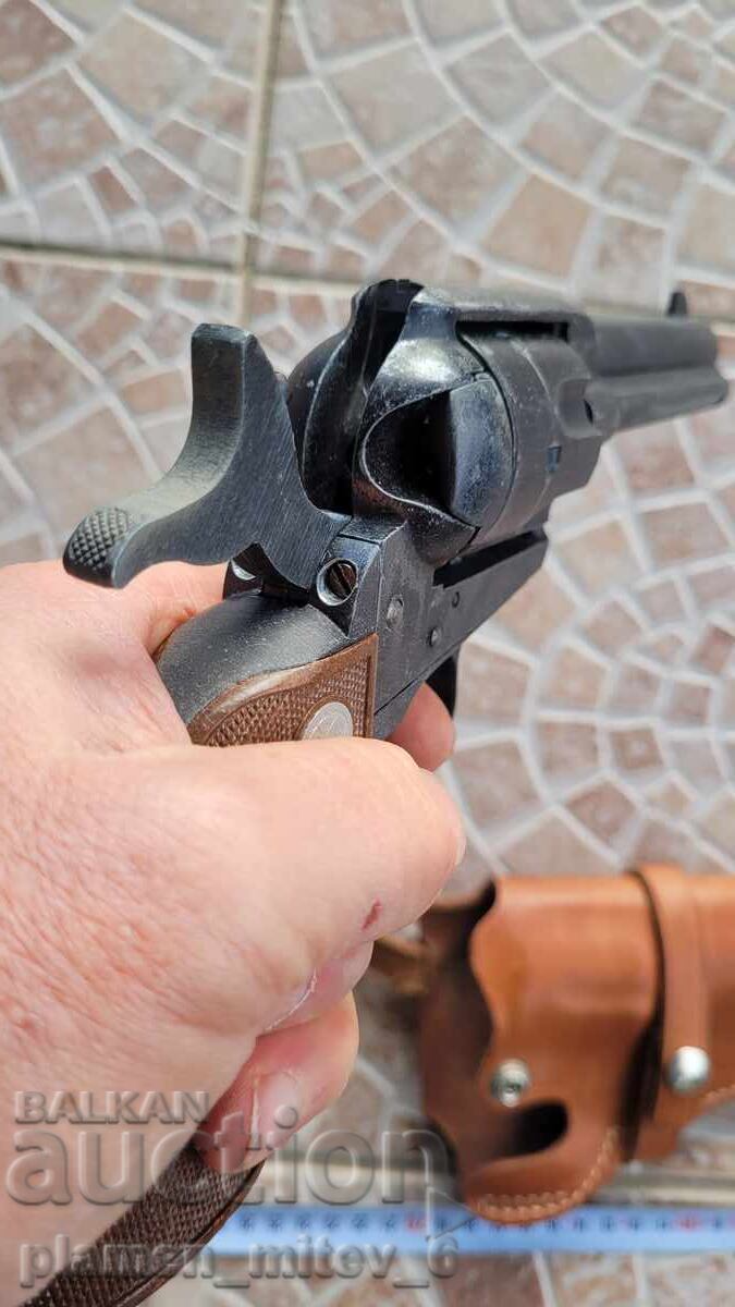 Pistol, pistol, Evzalia, flintlock, Colt Peacemaker - 6