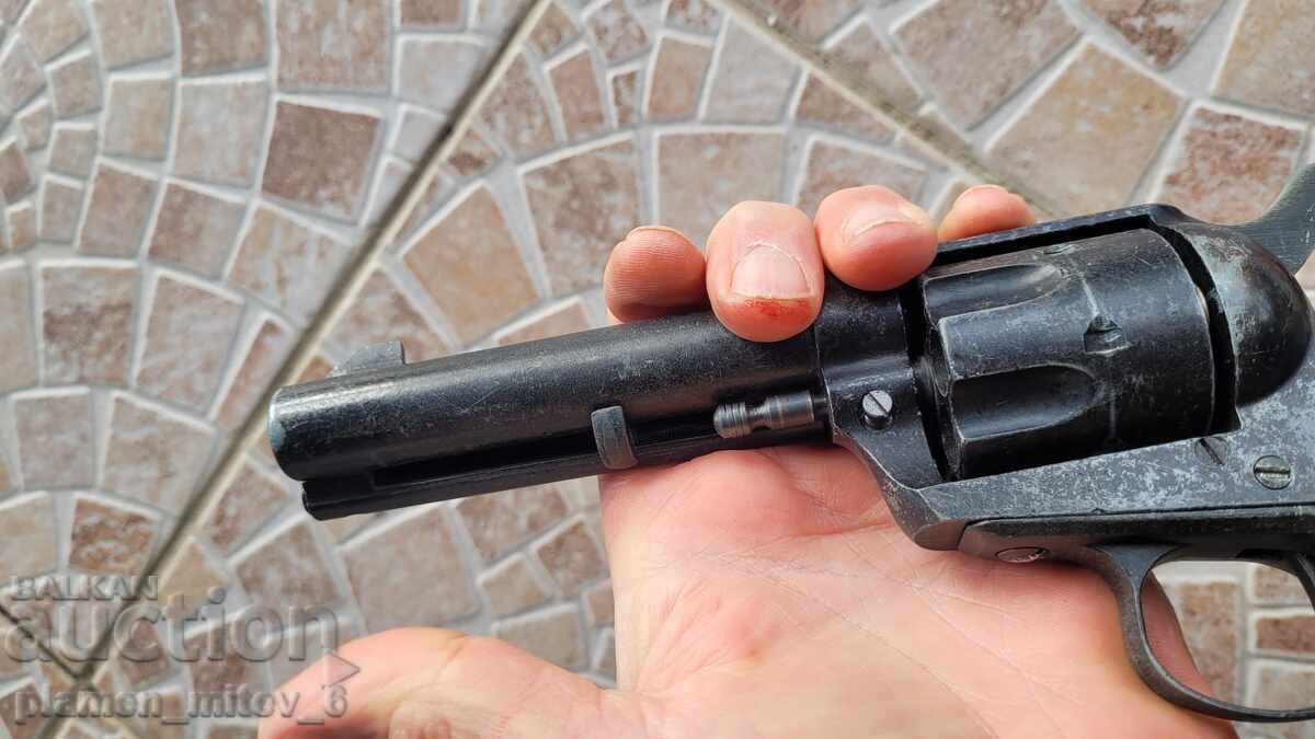 Pistol, pistol, Evzalia, flintlock, Colt Peacemaker - 11