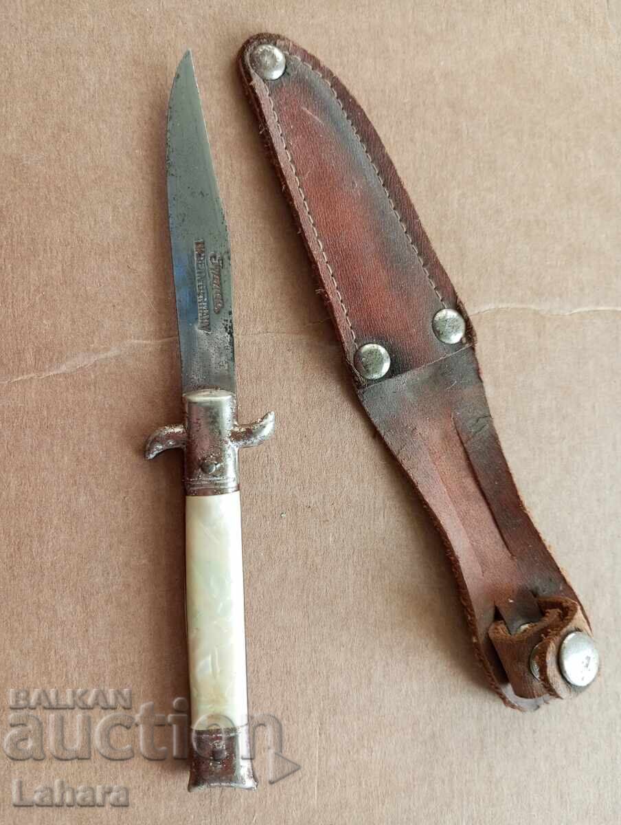 Παράδοση Μικρό μαχαίρι με θήκη