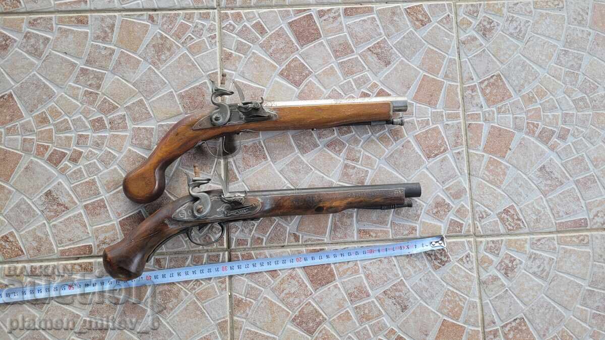 Pistol, pistol, flintlock, flintlock