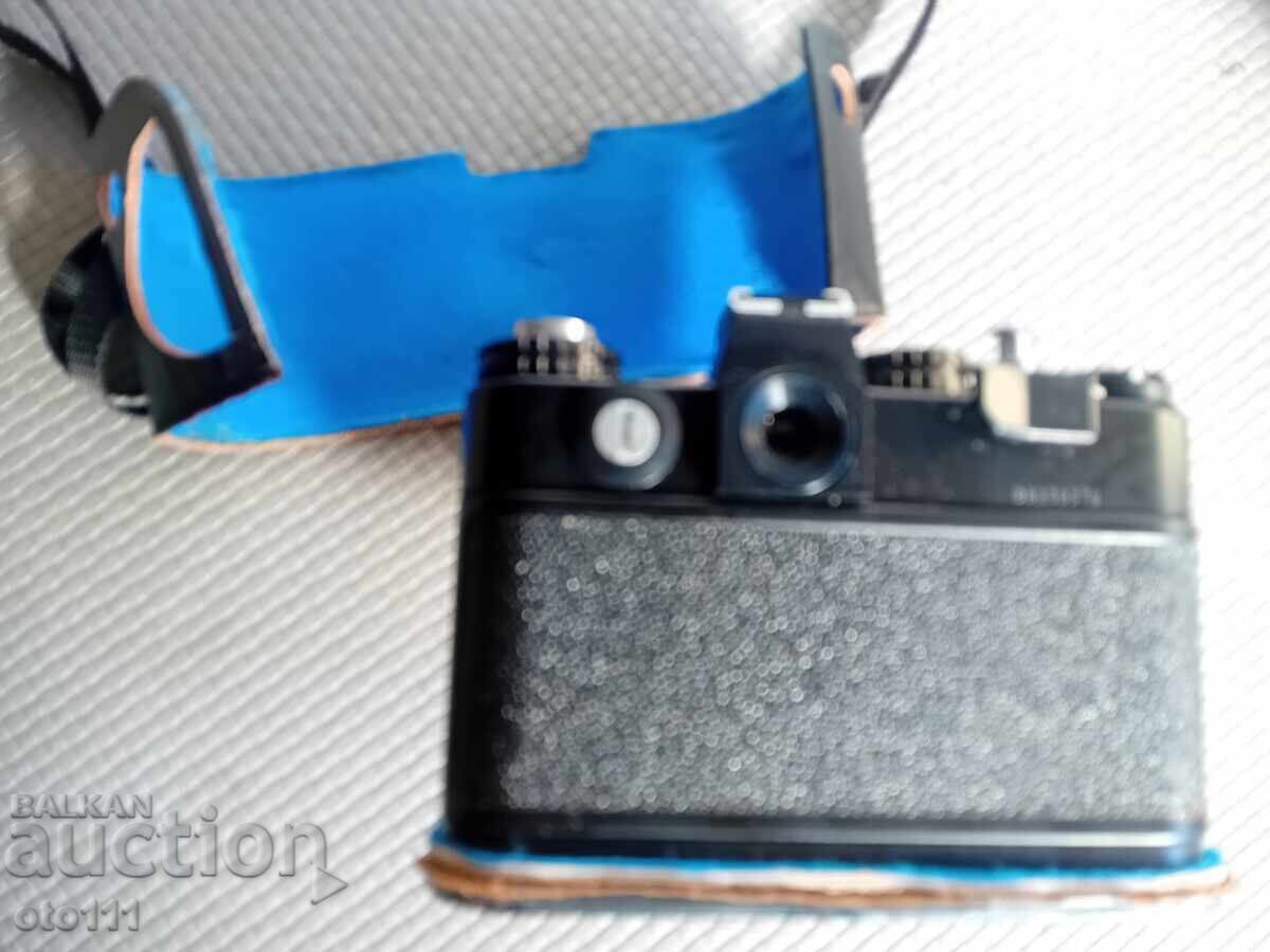 Delivery of ZENIT ZENIT 12 xr CAMERA LENS HELIOS 44M-4 Delivery of ZENIT ZENIT 12 xr CAMERA LENS HELIOS 44M-4