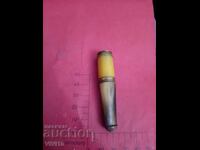 Țigaretă veche, chihlimbar, Franța