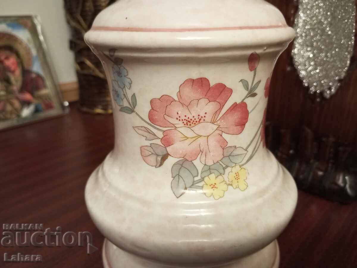 Δημοπρασία Όμορφη λάμπα γκαζιού, πορσελάνινη