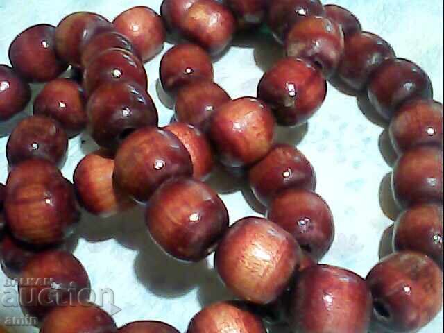 Аукцион дервено колие Аукцион дервено колие