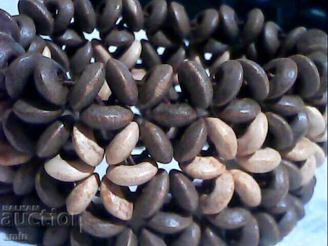 Livrarea Colier vechi roșu granat