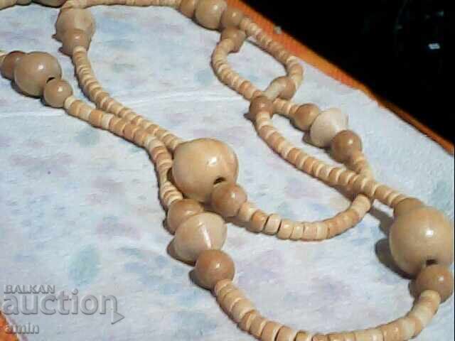 дервено колие дервено колие