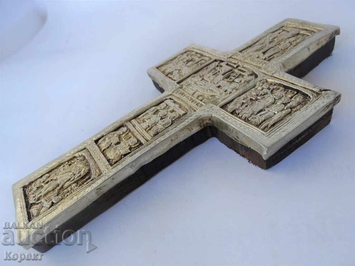 Cruce de perete ortodoxă cu ornamente argintate și scene biblice - 5