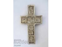 Cruce de perete ortodoxă cu ornamente argintate și scene biblice