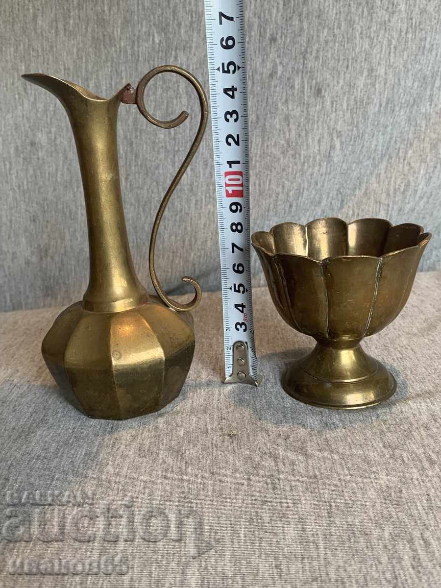 Vase din alamă cu preț 40.00 BGN | € 20.45