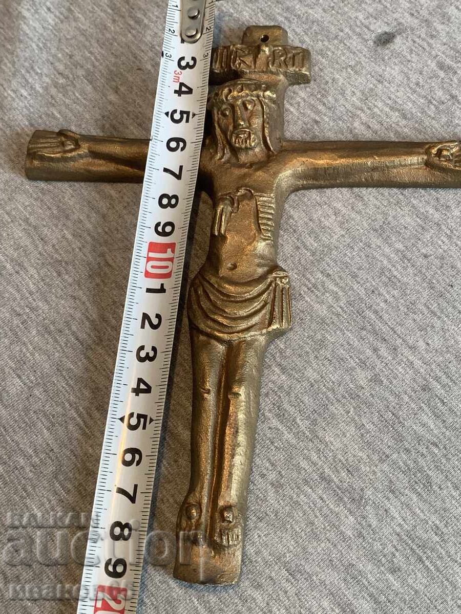 cruce de bronz cu preț 50.00 BGN | € 25.56