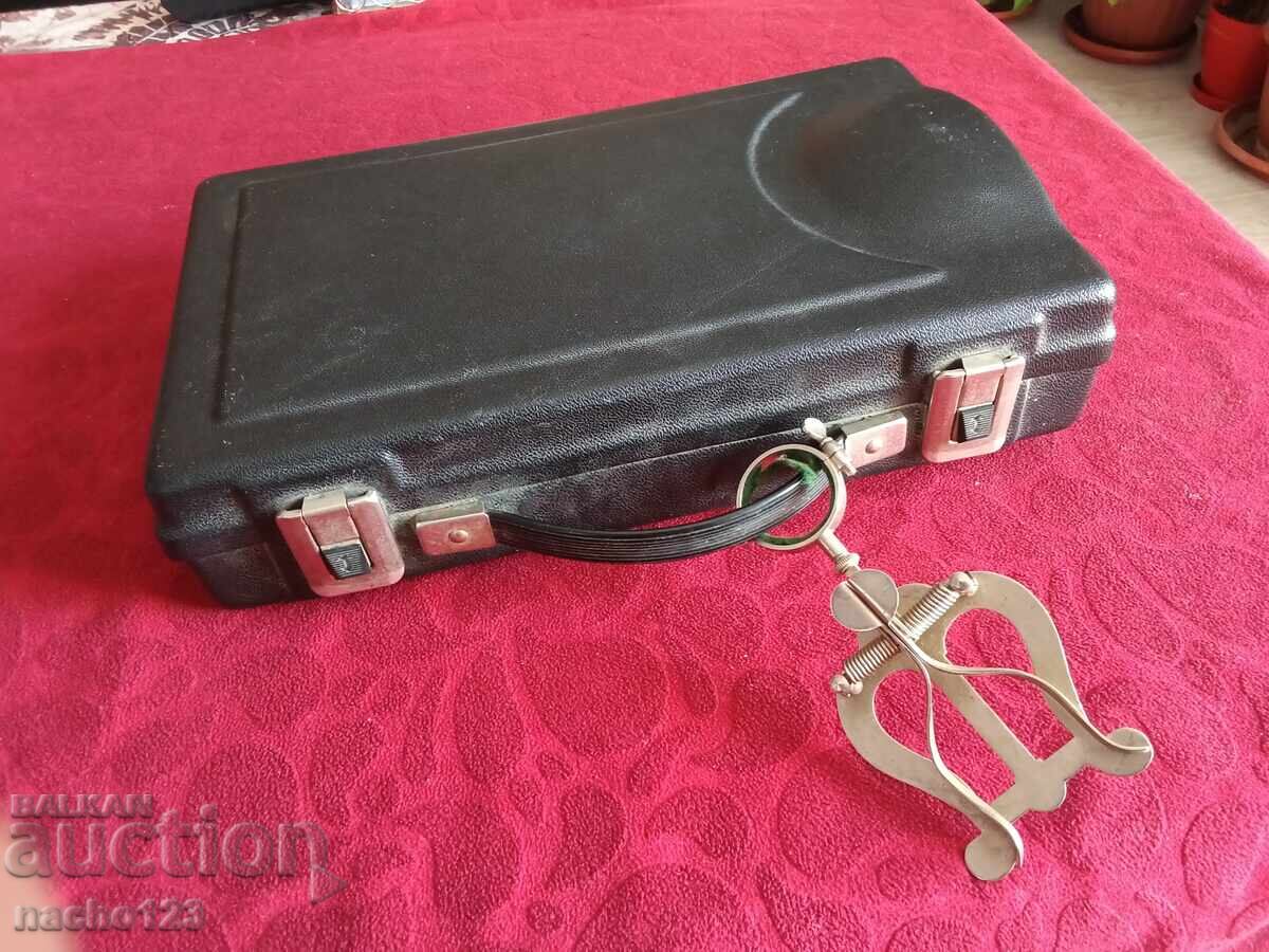 Παράδοση Τσέχικο κλαρινέτο B&H-400 εξαιρετικό όργανο