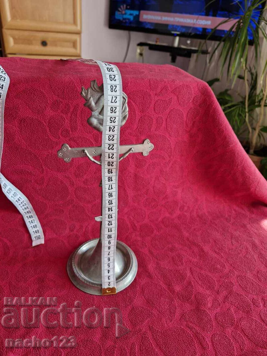 Cruce de masă cu preț 35.00 BGN | € 17.90