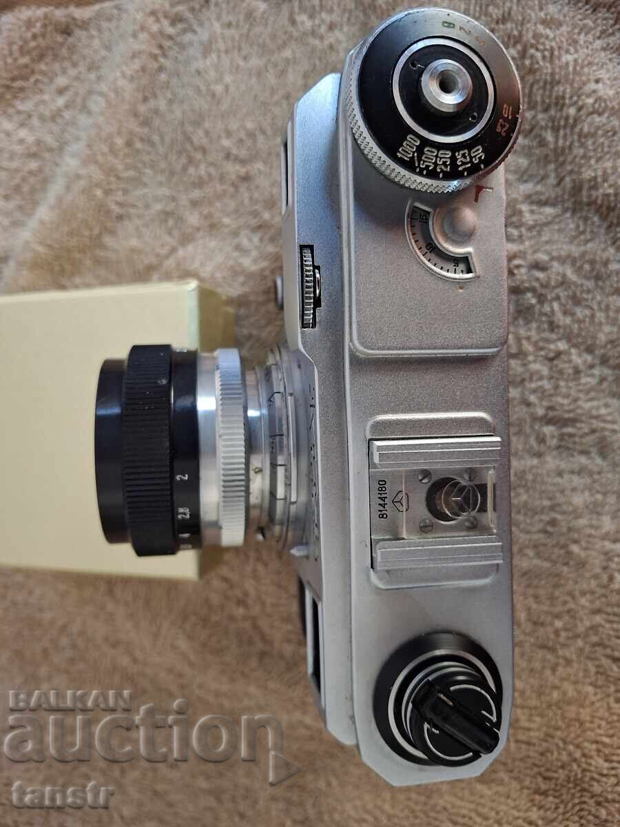 Стар фотоапарат КИЕВ . с цена 50.00 лв. | € 25.56