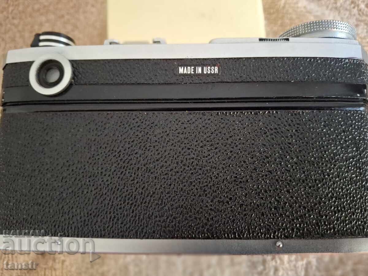 Доставка на Стар фотоапарат КИЕВ .