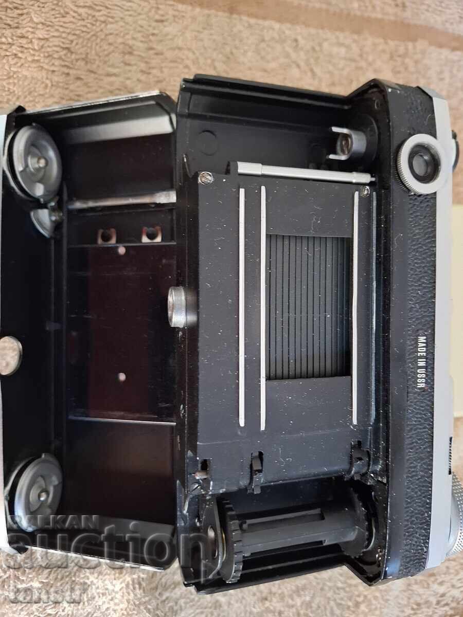 Стар фотоапарат КИЕВ . - 5