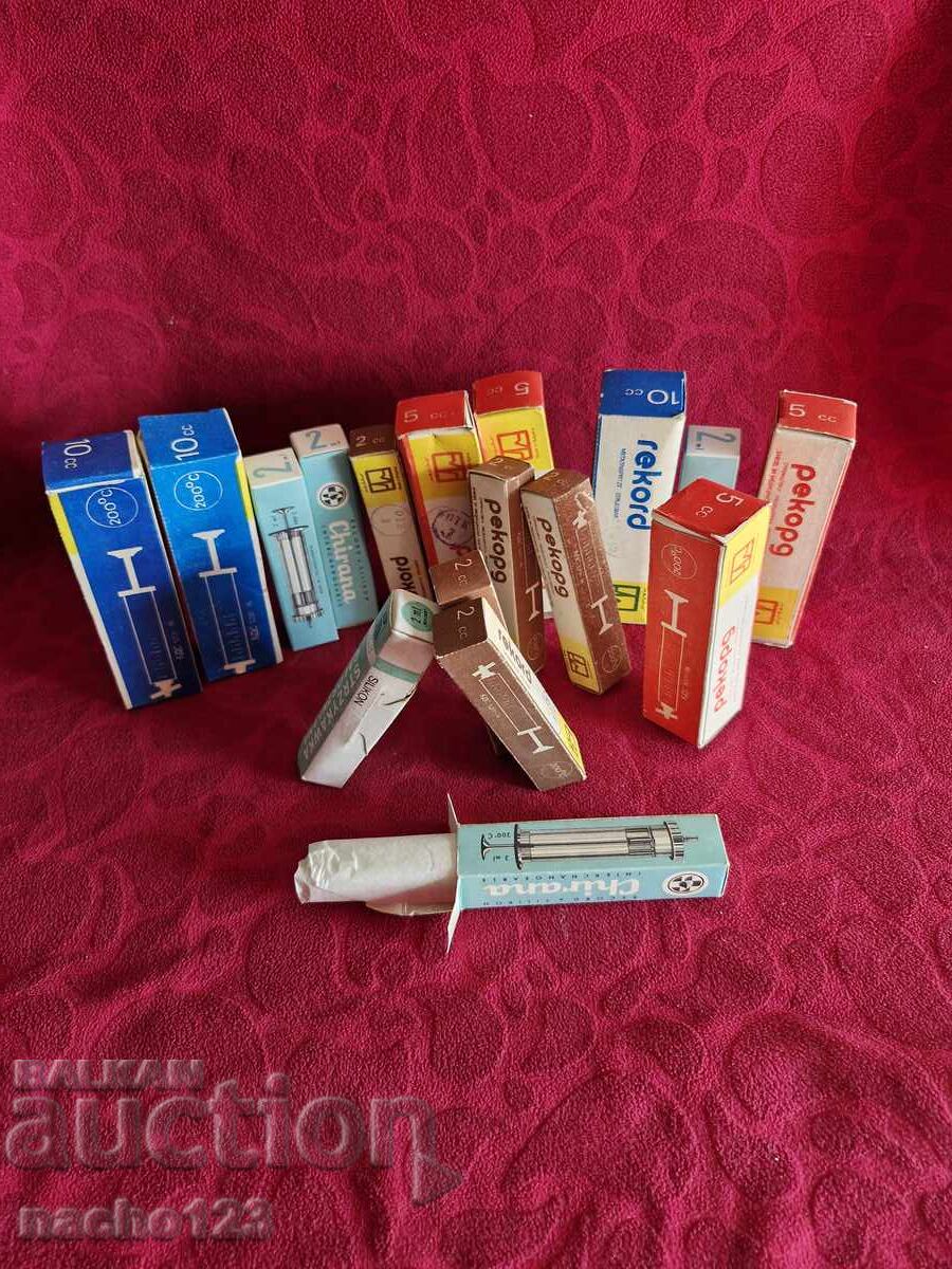 Παρτίδα παλιών γυάλινων συριγγών - καινούργιες Παρτίδα παλιών γυάλινων συριγγών - καινούργιες