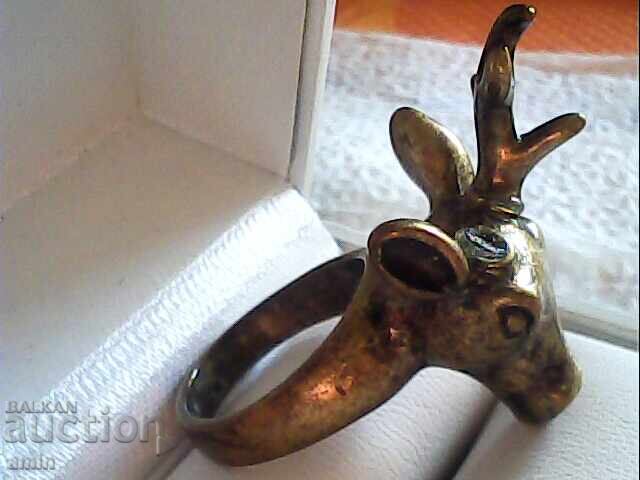 ένα δαχτυλίδι με τιμή 12.00 BGN | € 6.14