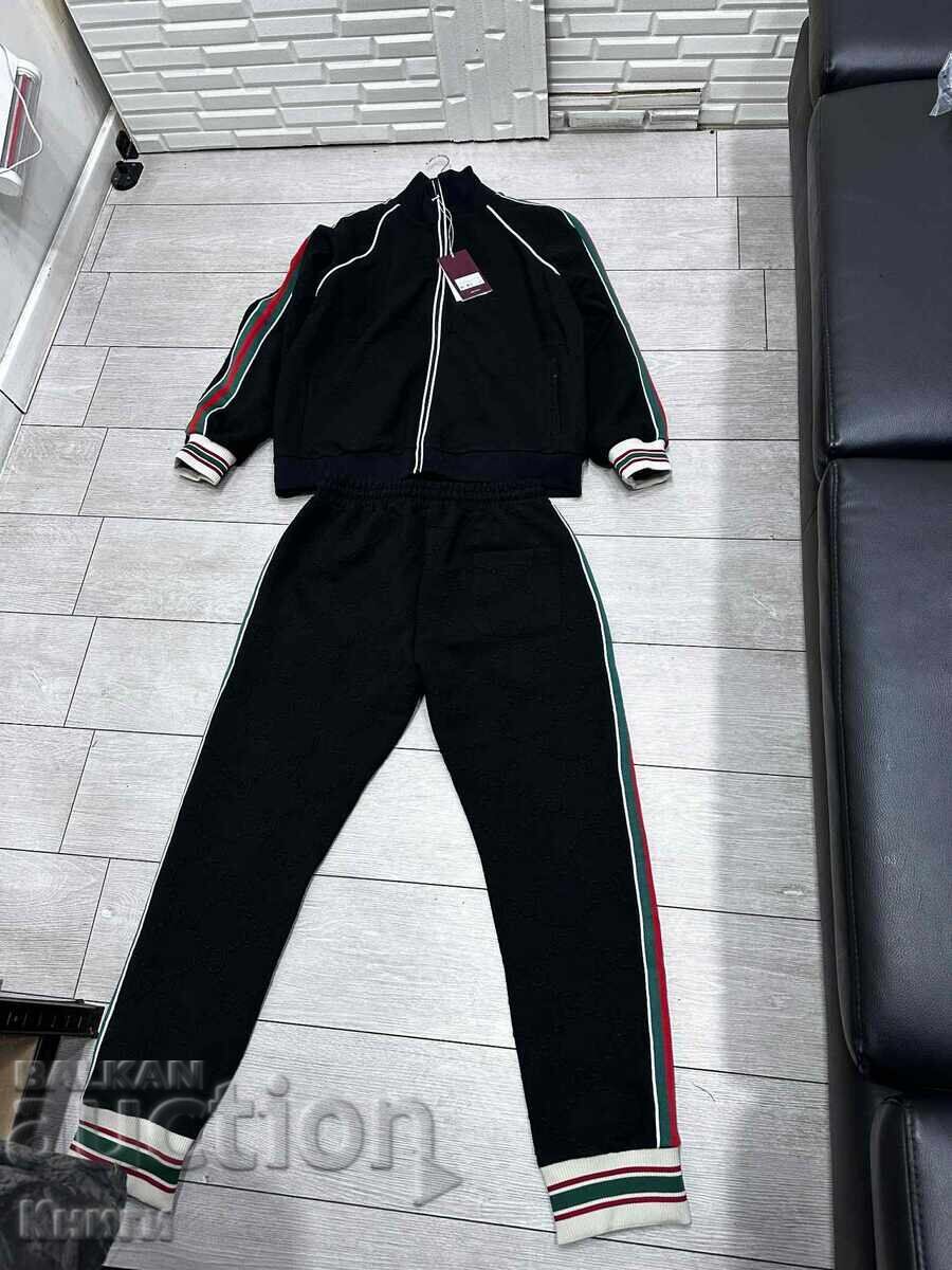 Gucci Team with T-shirt - size XL - new