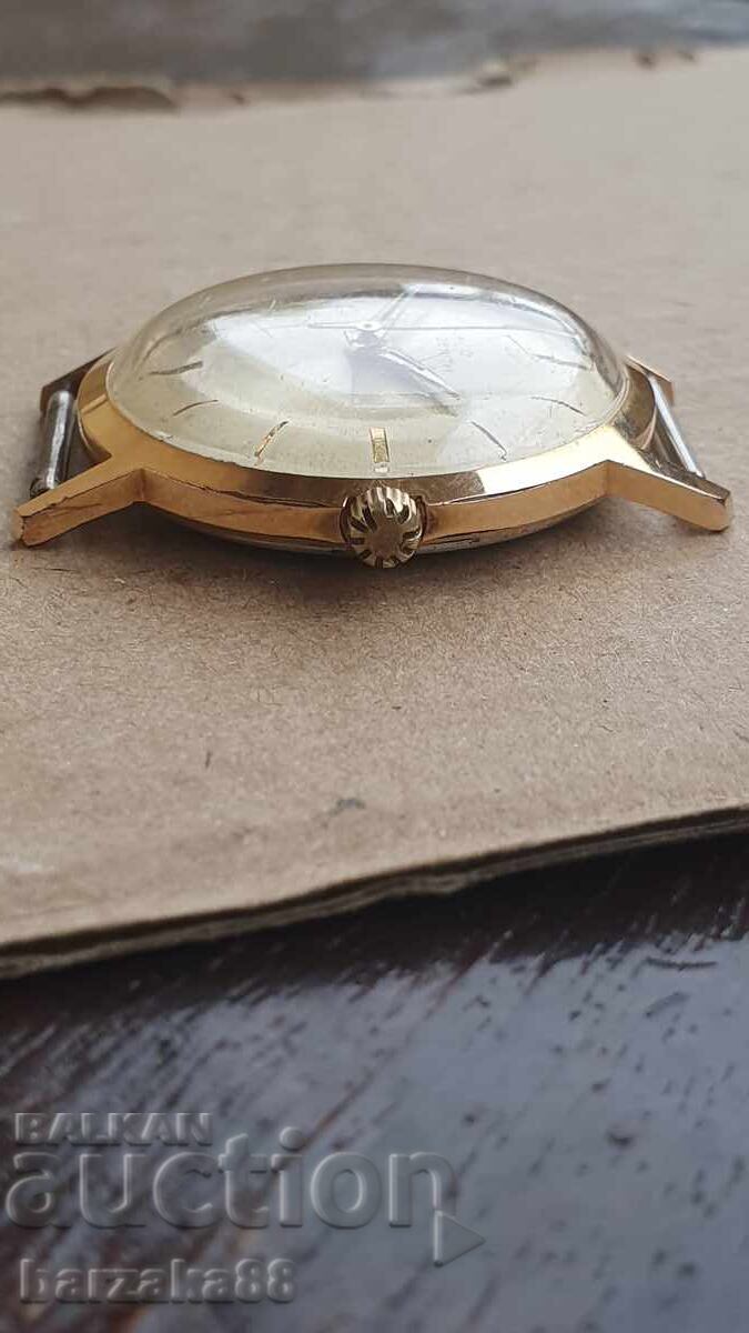 Ανδρικό επιχρυσωμένο ρολόι Zenith με τιμή 350.00 BGN | € 178.95