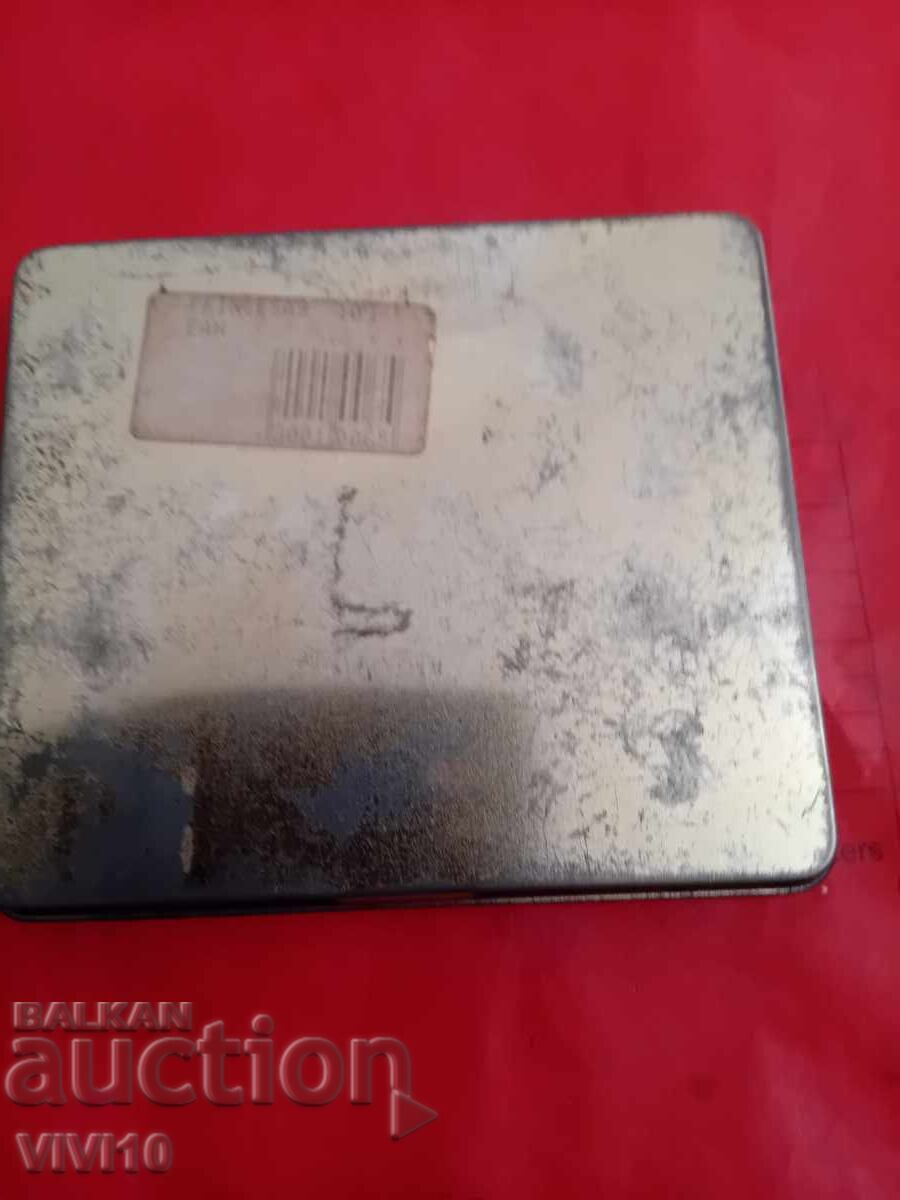 Old metal cigarette box with price € 5.11 | 9.99 BGN Old metal cigarette box with price € 5.11 | 9.99 BGN