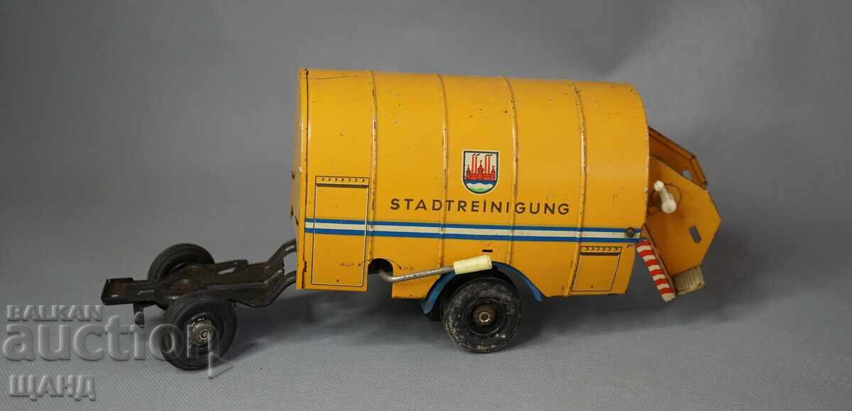Стара Немска Метлна играчка модел камион за боклук