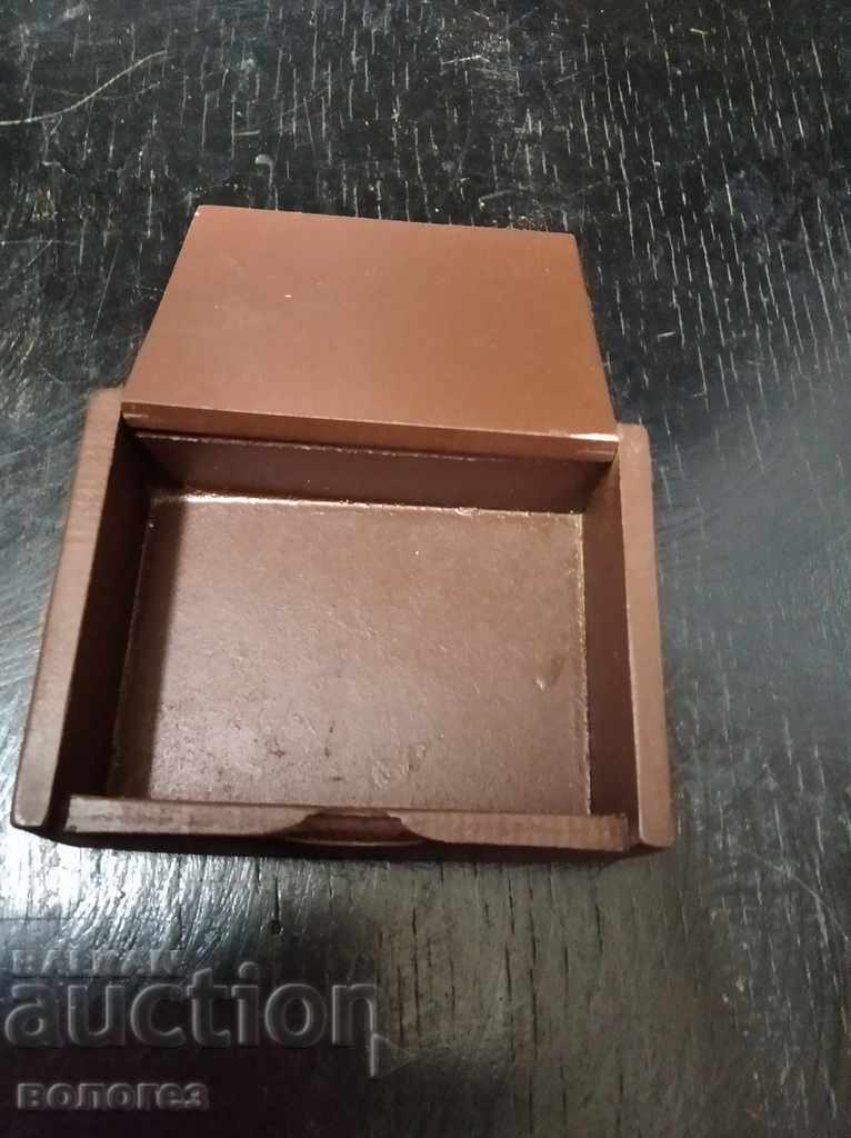 Auction  Wooden jewelry box with elephants - Thailand