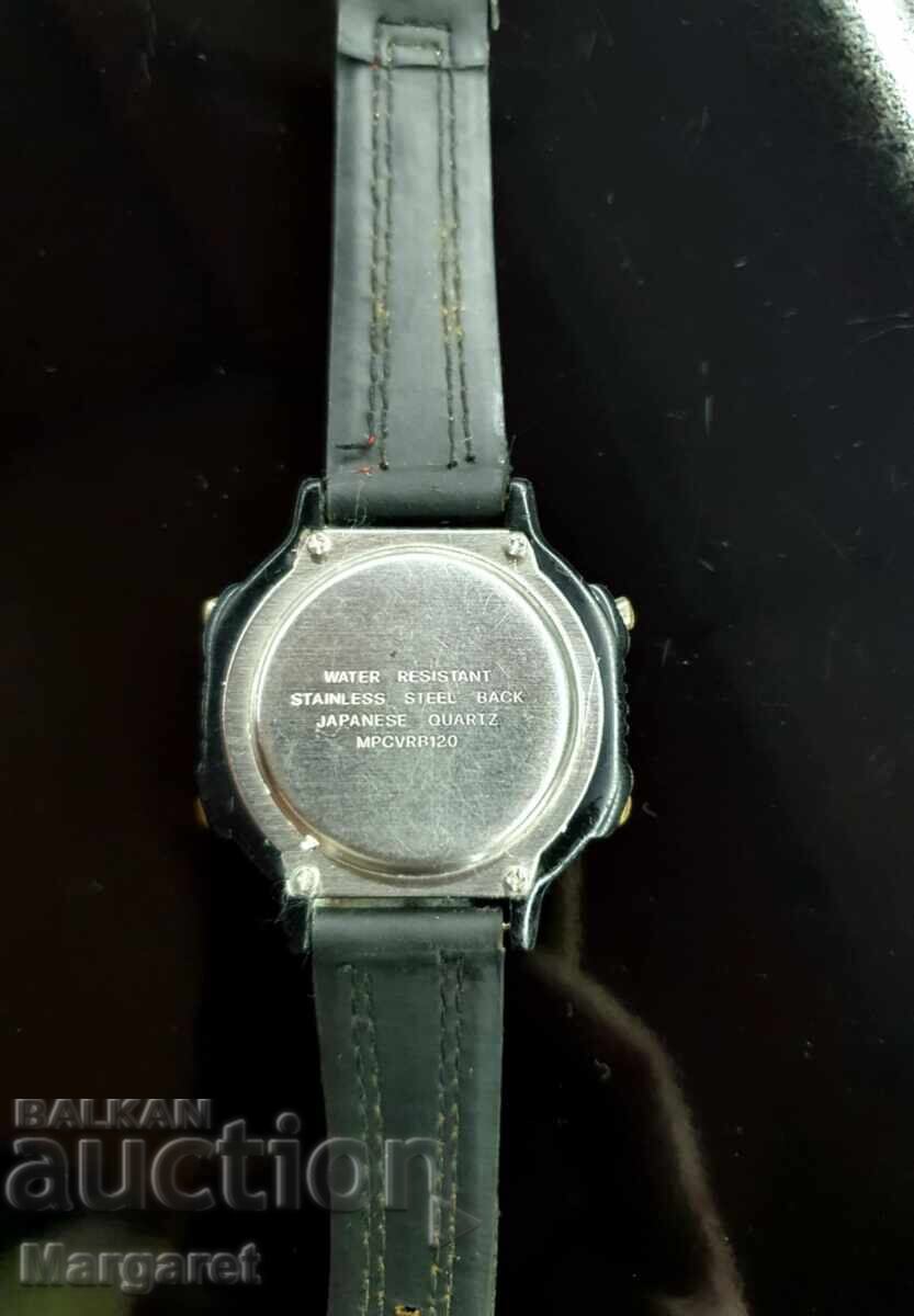 Ceas digital cu preț 25.00 BGN | € 12.78