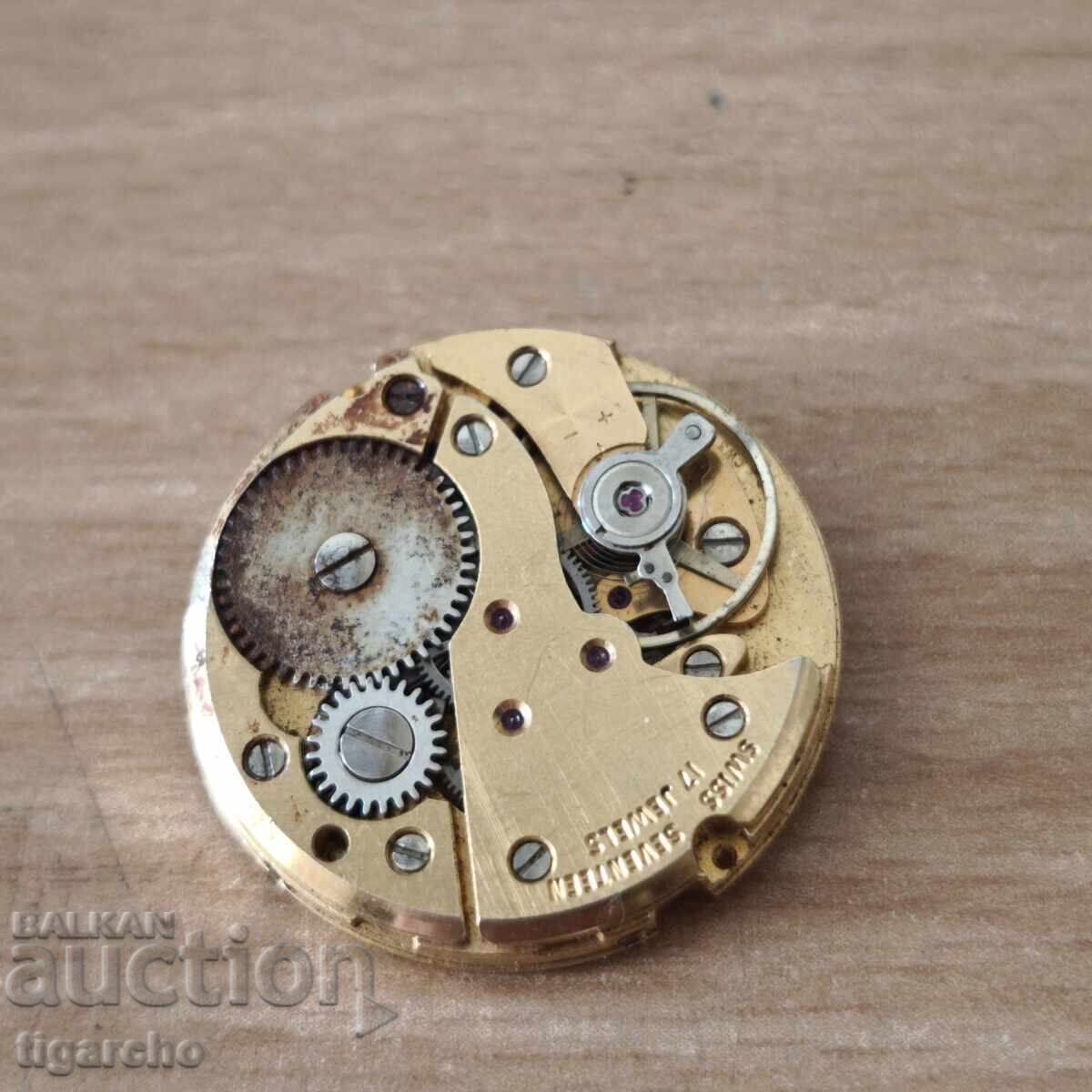 Movement for a men's watch with price 30.00 BGN | € 15.34 Movement for a men's watch with price 30.00 BGN | € 15.34