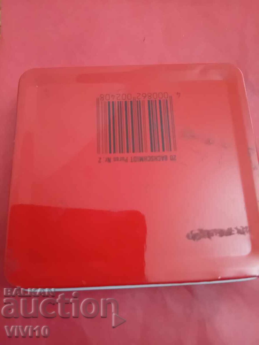 Παλιό μεταλλικό κουτί τσιγάρων με τιμή 15.00 BGN | € 7.67