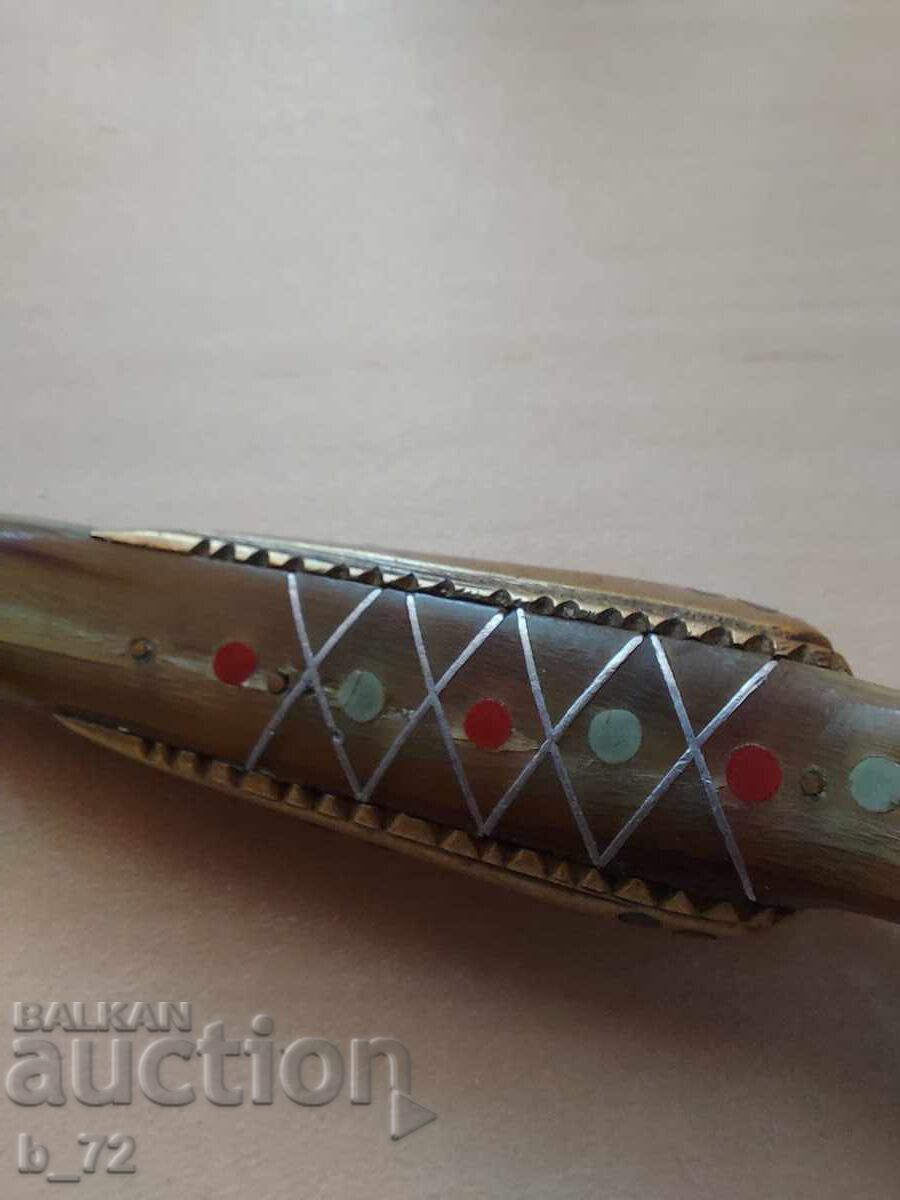 Delivery of Lebanese letter opener