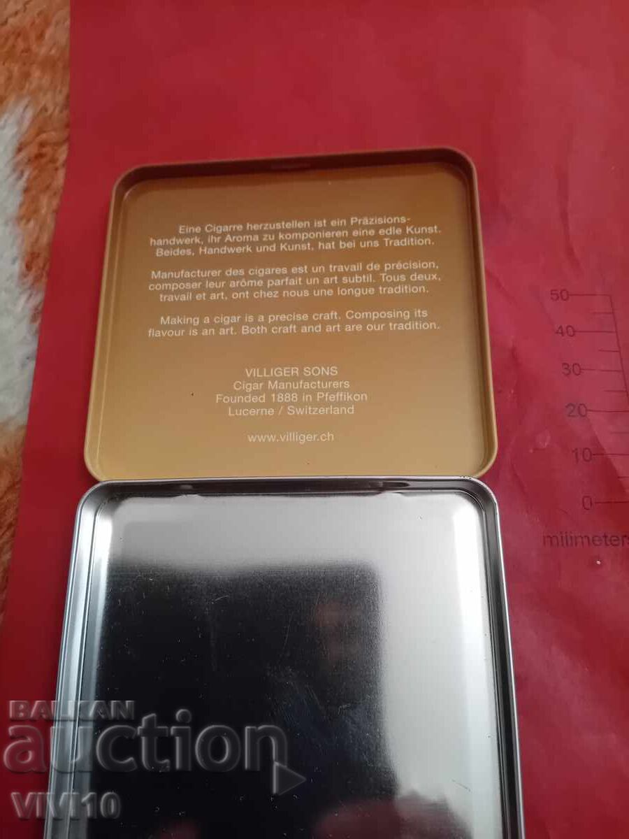 Δημοπρασία Παλιό μεταλλικό κουτί τσιγάρων