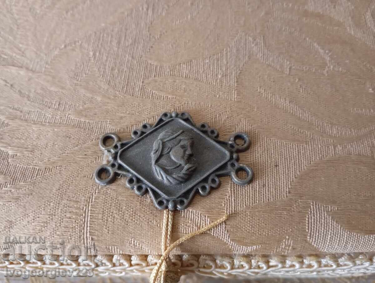 Auction  Vintage box