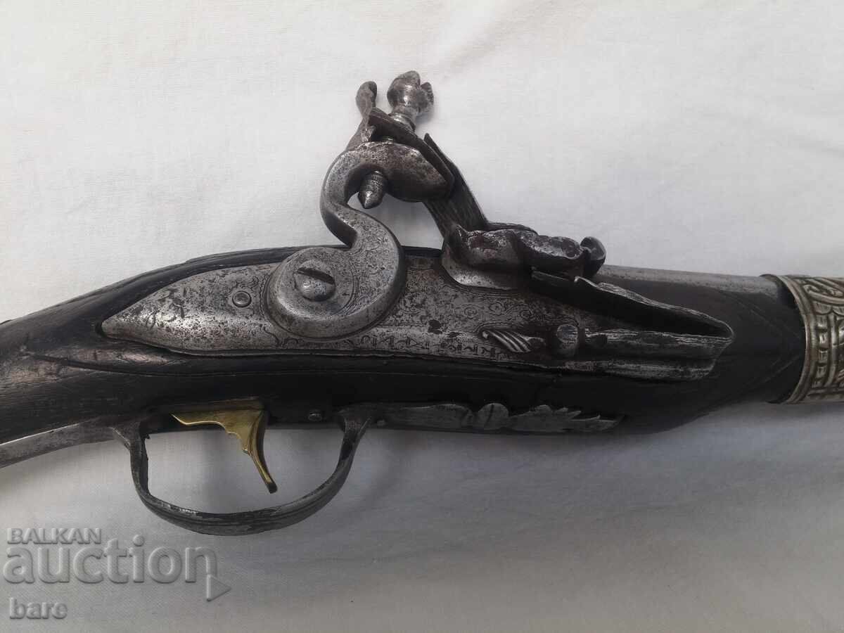 Licitație Pistol argintat uriaș, secolul al XIX-lea! Licitație Pistol argintat uriaș, secolul al XIX-lea!