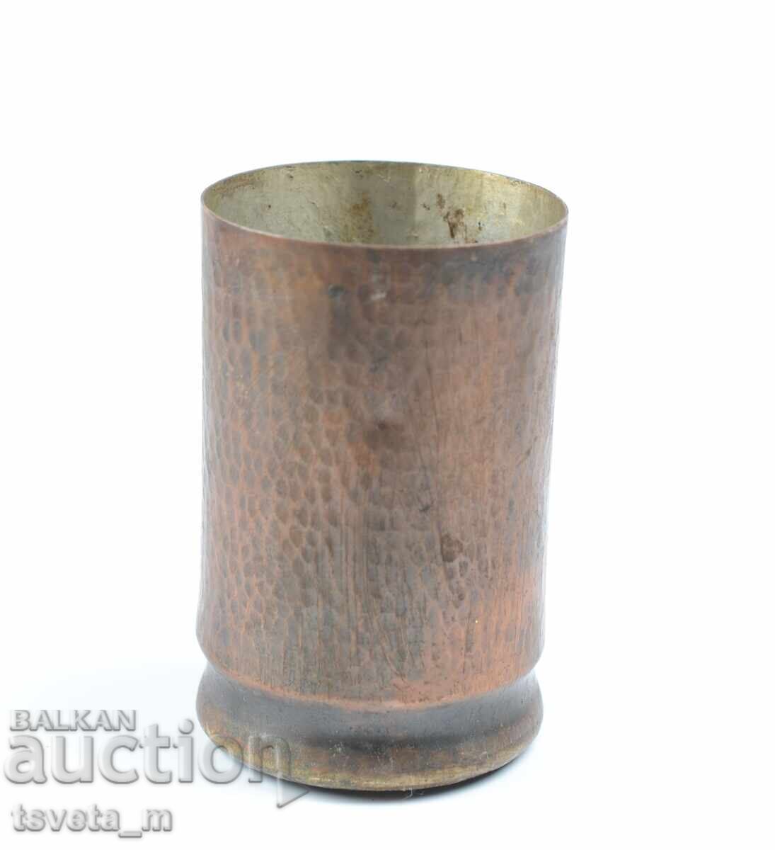 Licitație Recipient de cupru forjat manual pentru creioane / vază Licitație Recipient de cupru forjat manual pentru creioane / vază