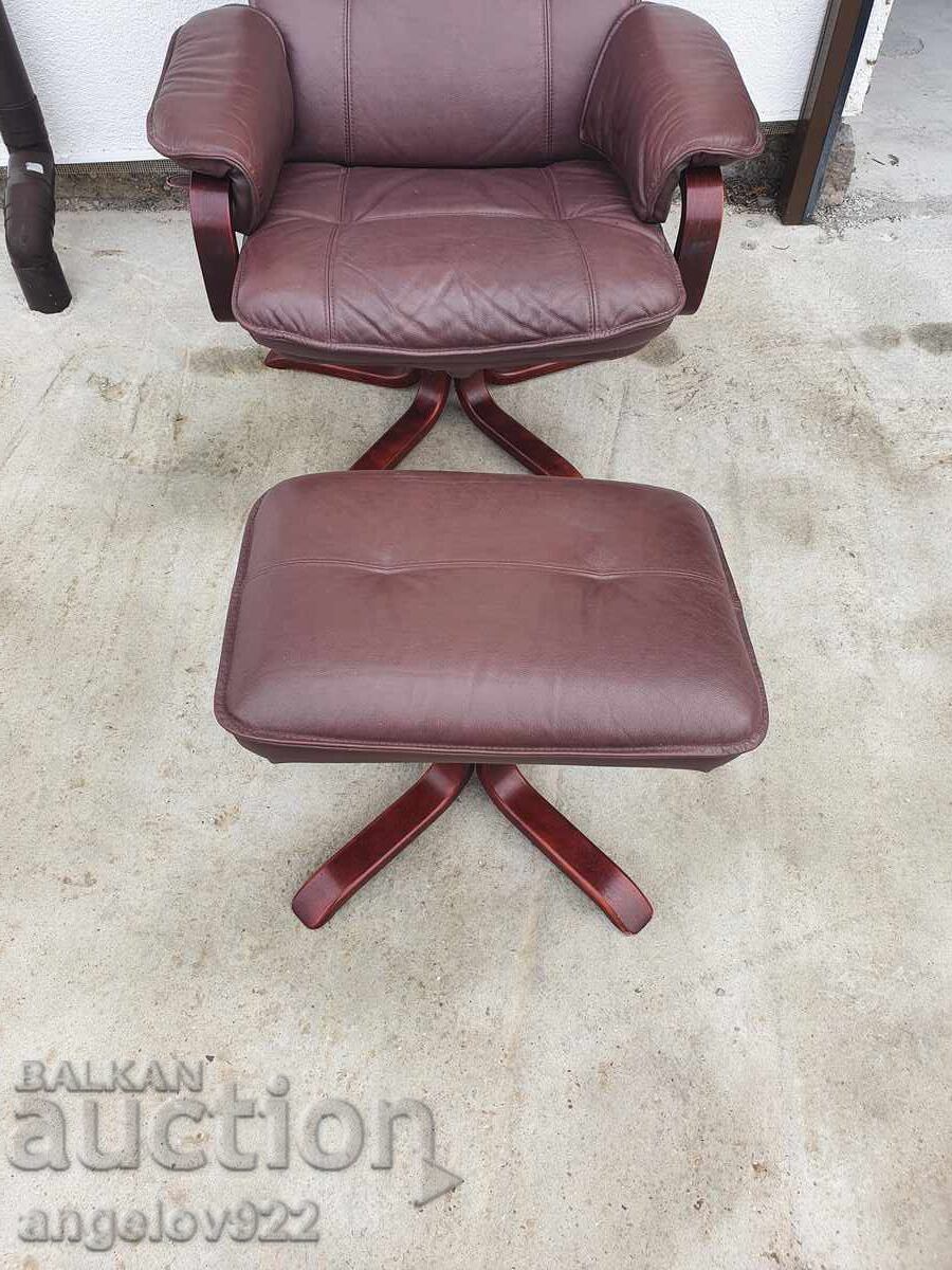 Livrarea Taburetă și fotoliu cu opțiune de dormit din piele naturală!!!