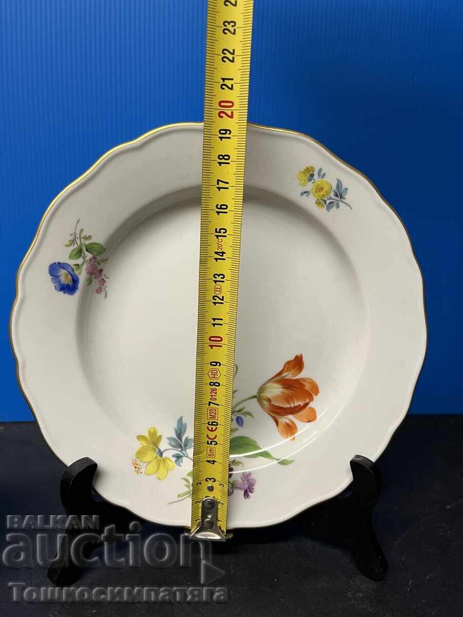 Porțelan Meissen de colecție cu preț € 80.00 | 156.47 BGN