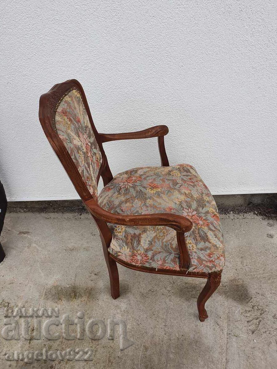 Licitație Scaun vintage din lemn masiv, frumos!!!