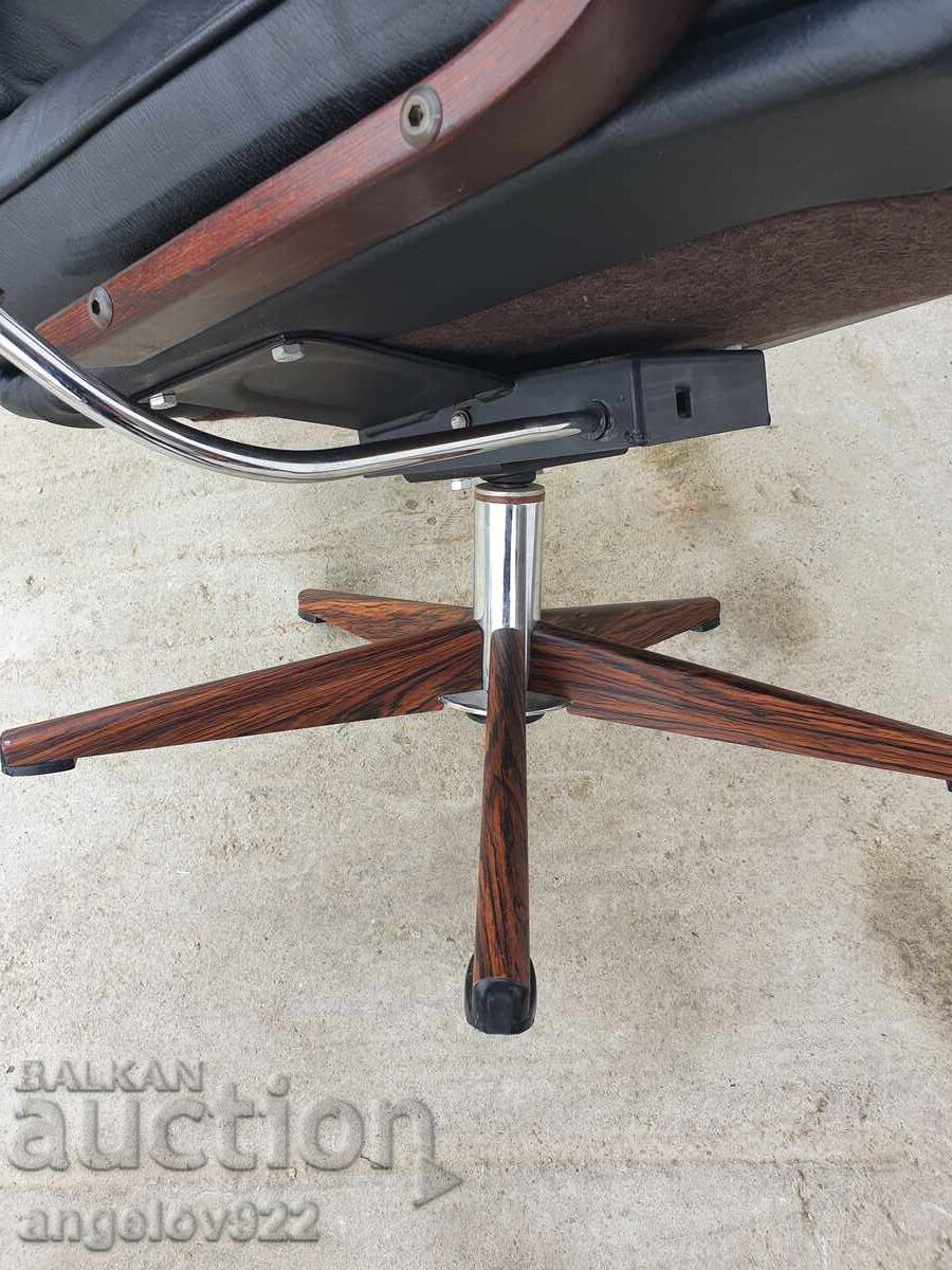 Красив фотьойл с естествена кожа!!! - 7