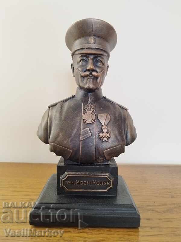Бюст на ген. Иван Колев - 5