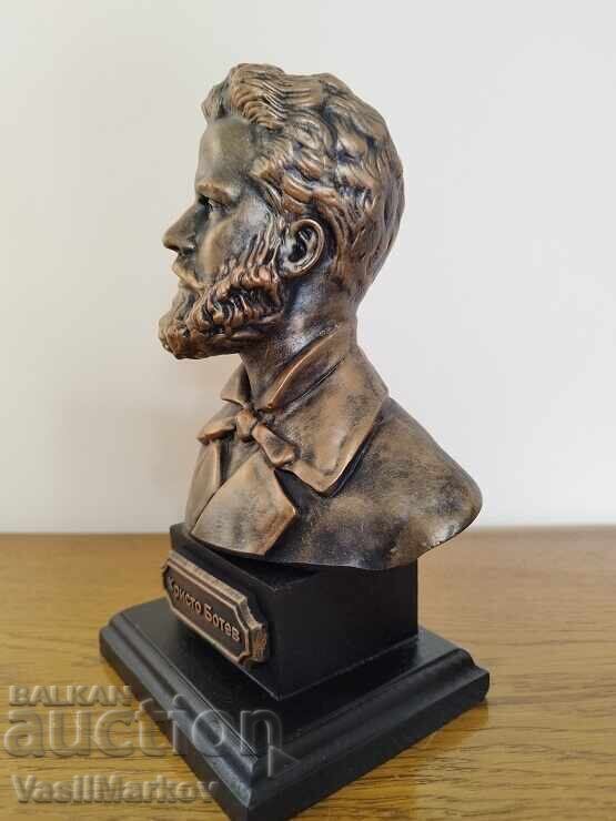 Bust al lui Hristo Botev - 5