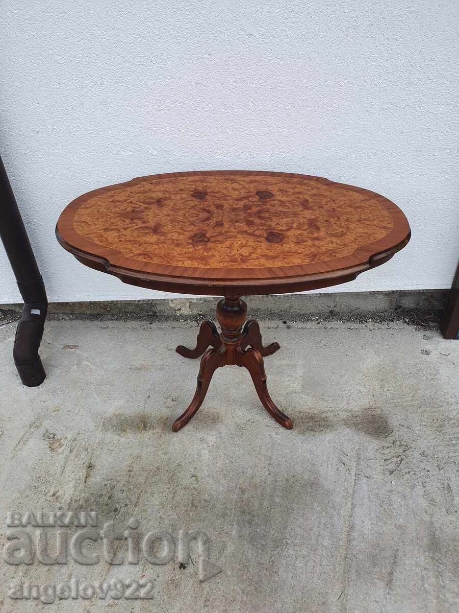 Masă vintage frumoasă din lemn cu intarsii!!! Masă vintage frumoasă din lemn cu intarsii!!!