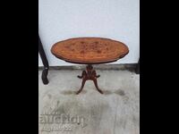 Masă vintage frumoasă din lemn cu intarsii!!!
