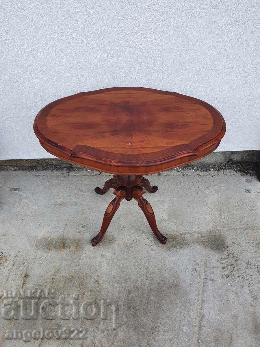 Măsuță de lemn vintage frumoasă, masivă!!!