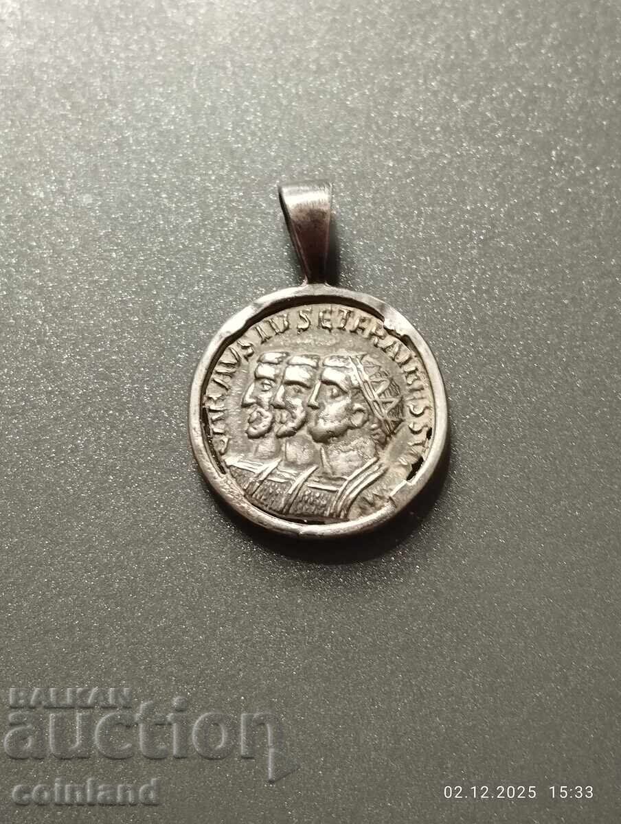 Ancient Roman Pendant - REPLICA REPRODUCTION - 5 Ancient Roman Pendant - REPLICA REPRODUCTION - 5