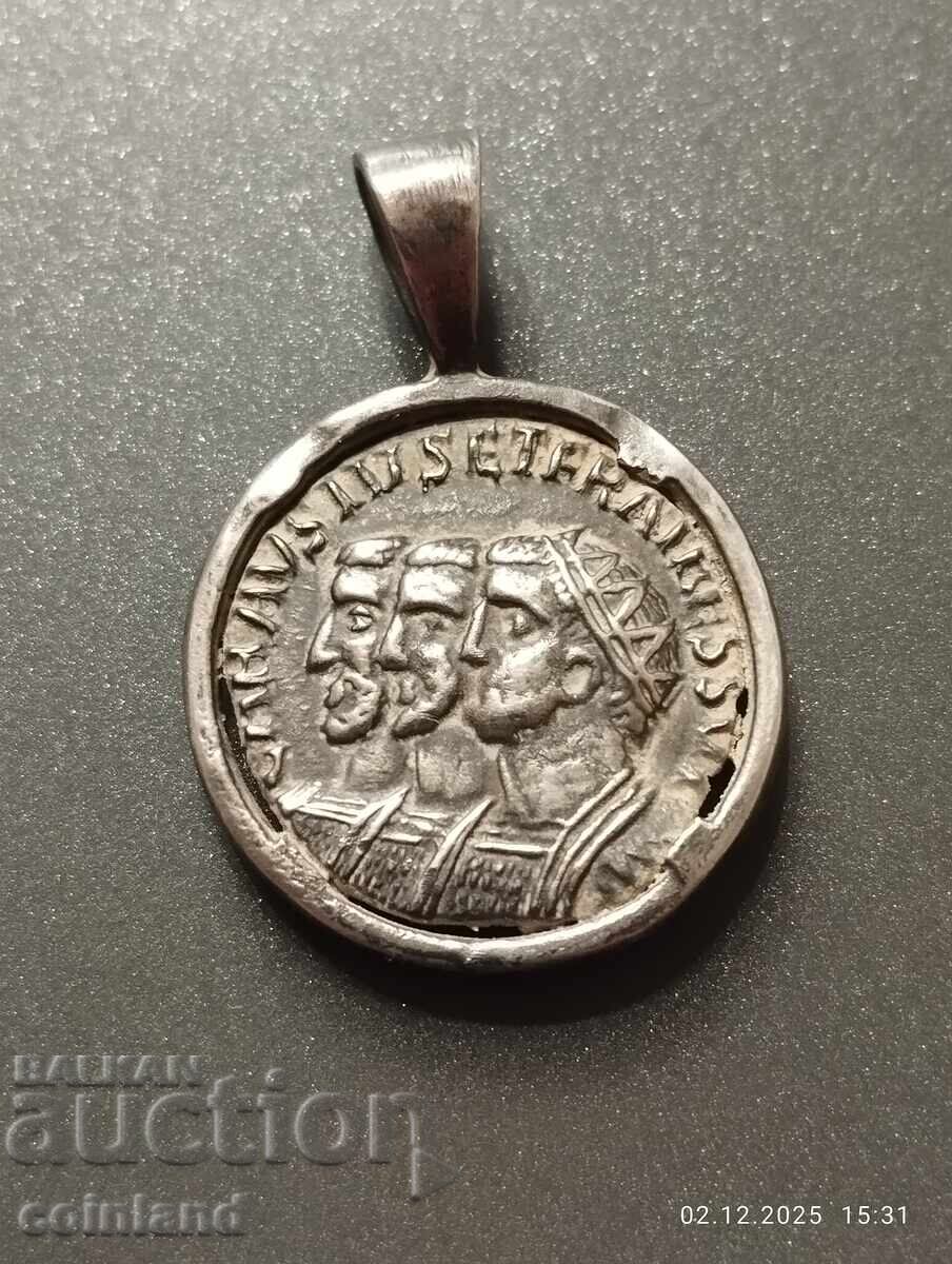 Ancient Roman Pendant - REPLICA REPRODUCTION Ancient Roman Pendant - REPLICA REPRODUCTION